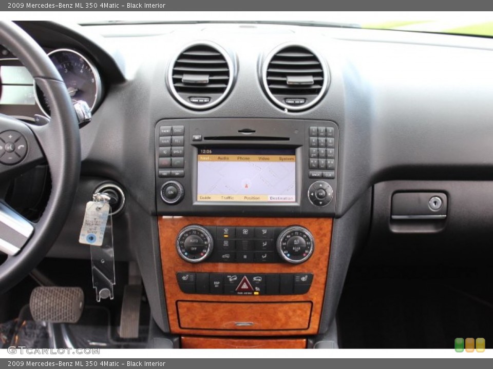 Black Interior Controls for the 2009 Mercedes-Benz ML 350 4Matic #66635945