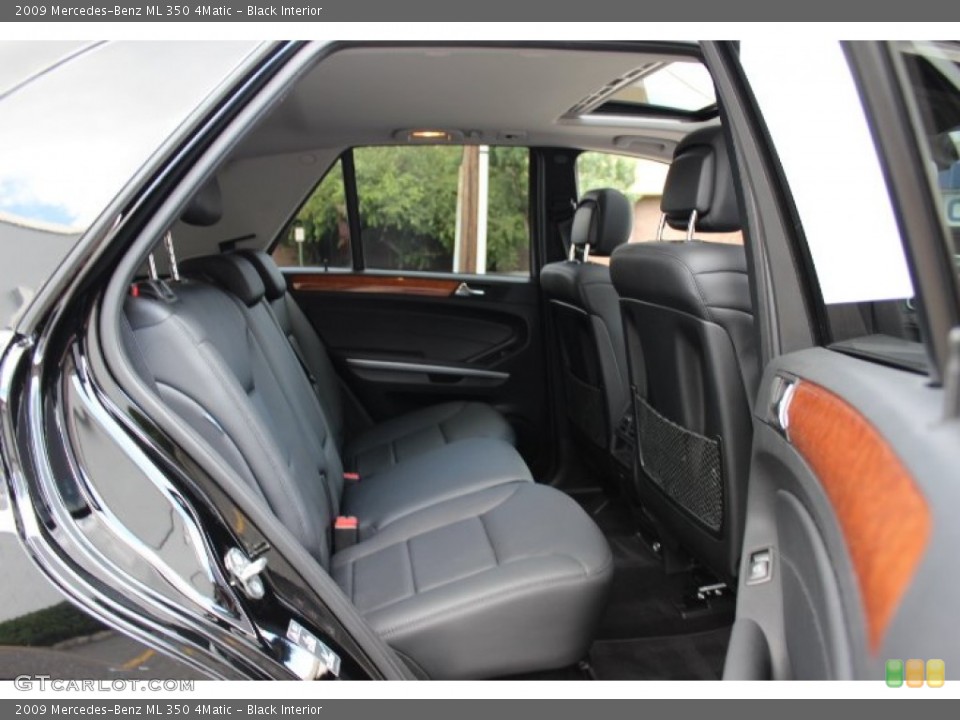 Black Interior Photo for the 2009 Mercedes-Benz ML 350 4Matic #66635999