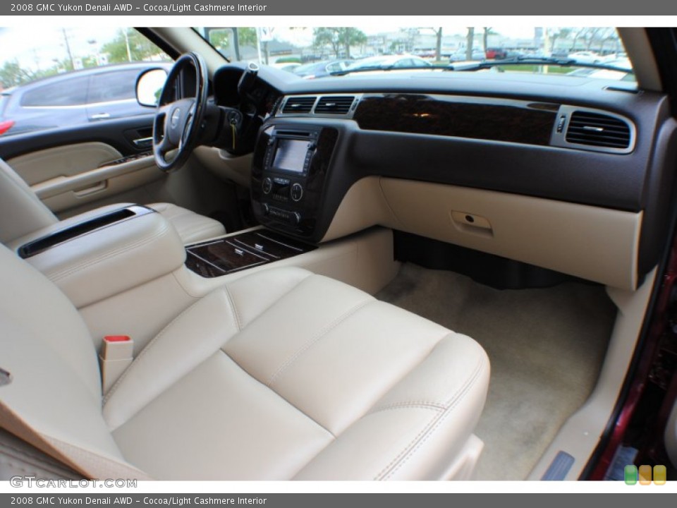 Cocoa/Light Cashmere Interior Photo for the 2008 GMC Yukon Denali AWD #66636917