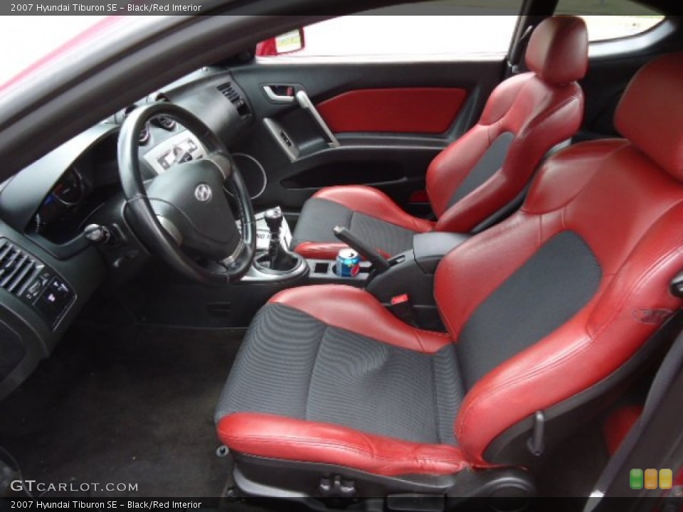 Black/Red Interior Photo for the 2007 Hyundai Tiburon SE #66654185