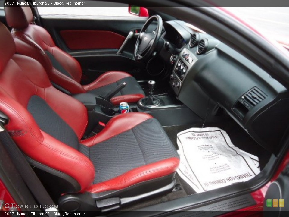 Black/Red Interior Photo for the 2007 Hyundai Tiburon SE #66654206