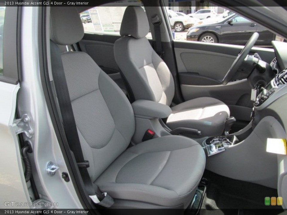 Gray Interior Photo for the 2013 Hyundai Accent GLS 4 Door #66658928
