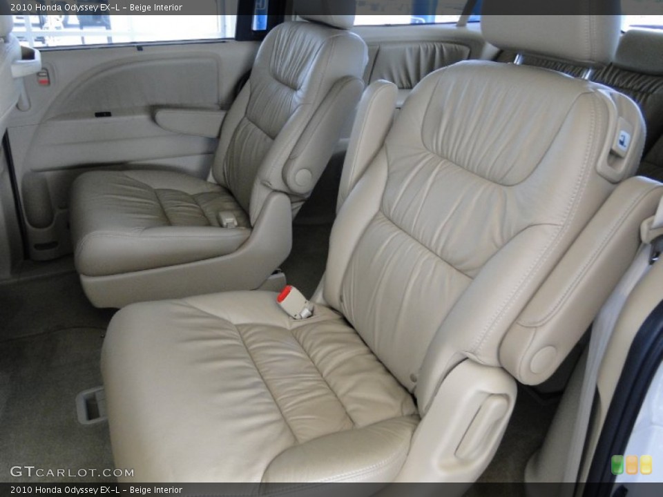 Beige Interior Rear Seat for the 2010 Honda Odyssey EX-L #66661214