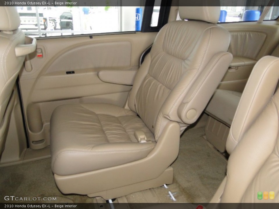 Beige Interior Rear Seat for the 2010 Honda Odyssey EX-L #66661221