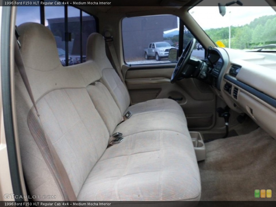 Medium Mocha Interior Photo for the 1996 Ford F150 XLT Regular Cab 4x4 #66666353