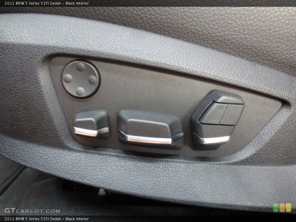 Black Interior Controls for the 2011 BMW 5 Series 535i Sedan #66686054