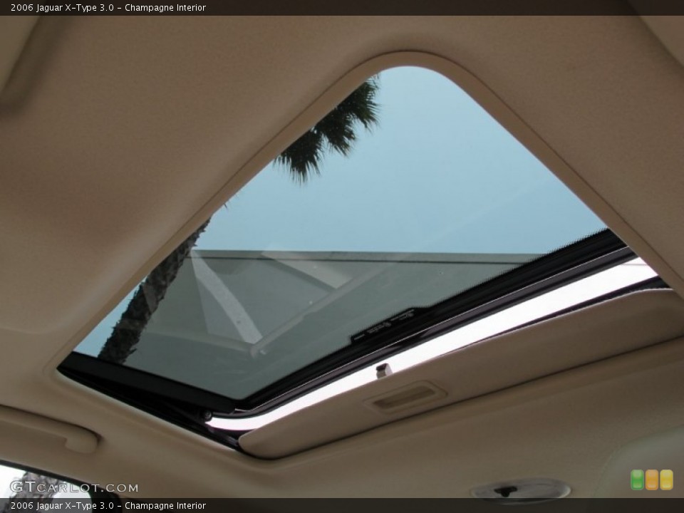Champagne Interior Sunroof for the 2006 Jaguar X-Type 3.0 #66692738
