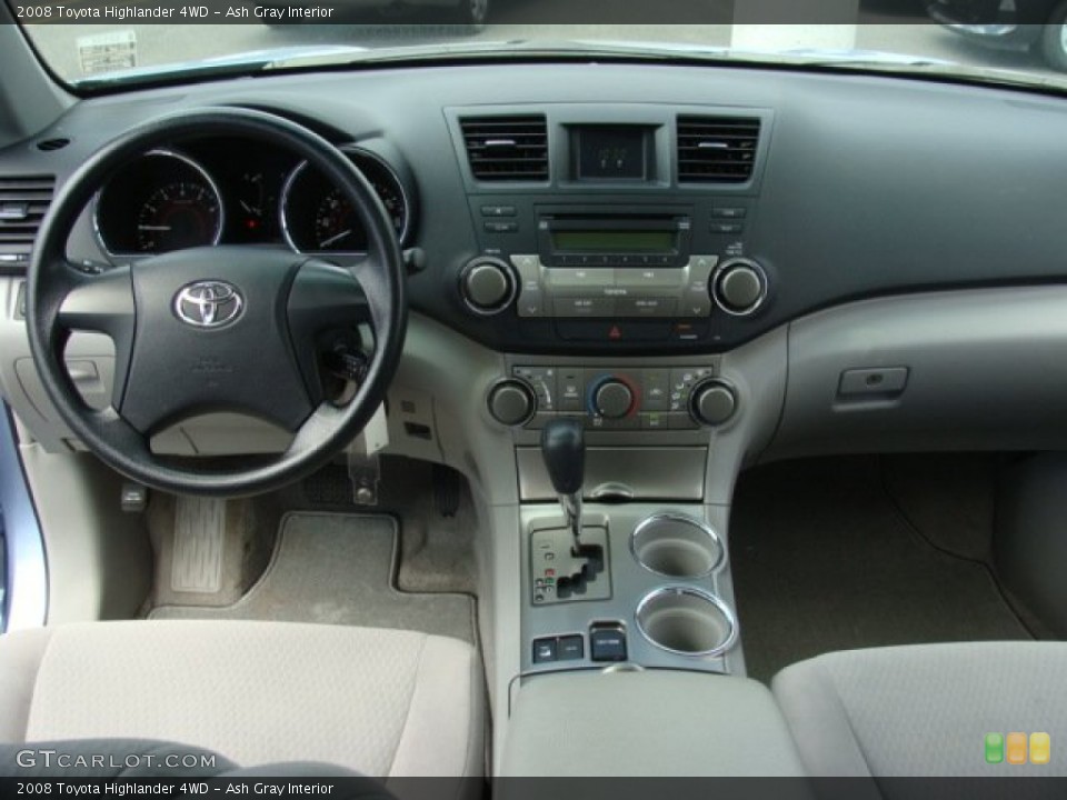 Ash Gray Interior Dashboard for the 2008 Toyota Highlander 4WD #66708701
