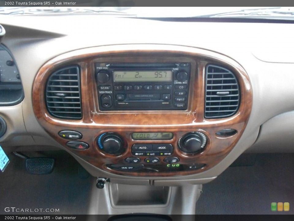 Oak Interior Controls for the 2002 Toyota Sequoia SR5 #66709988