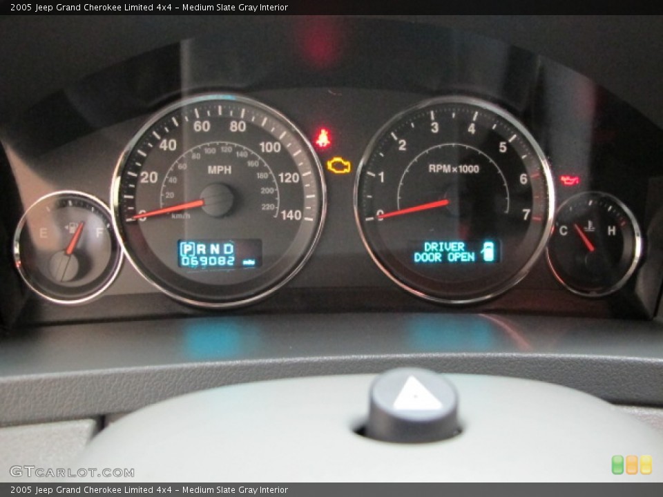 Medium Slate Gray Interior Gauges for the 2005 Jeep Grand Cherokee Limited 4x4 #66712355