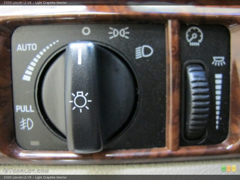 Light Graphite Interior Controls for the 2000 Lincoln LS V6 #66712769