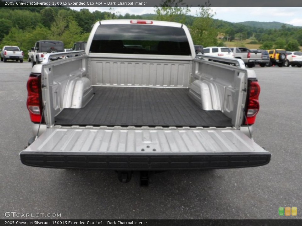 Dark Charcoal Interior Trunk for the 2005 Chevrolet Silverado 1500 LS Extended Cab 4x4 #66725528