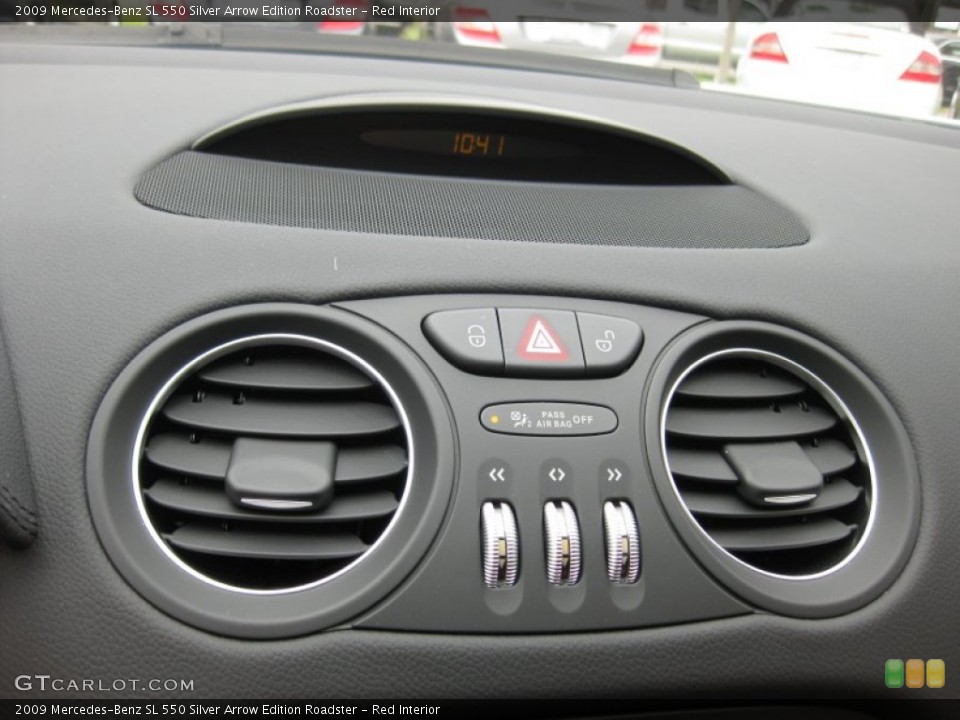 Red Interior Controls for the 2009 Mercedes-Benz SL 550 Silver Arrow Edition Roadster #66731891