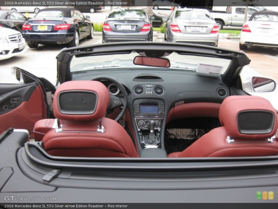 Red Interior Photo for the 2009 Mercedes-Benz SL 550 Silver Arrow Edition Roadster #66731960