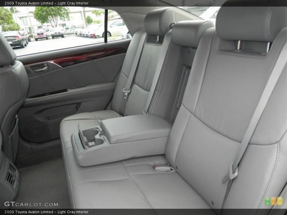 Light Gray Interior Photo for the 2009 Toyota Avalon Limited #66750877