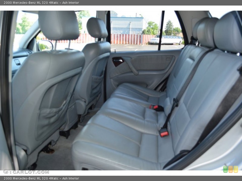 Ash Interior Photo for the 2000 Mercedes-Benz ML 320 4Matic #66753250
