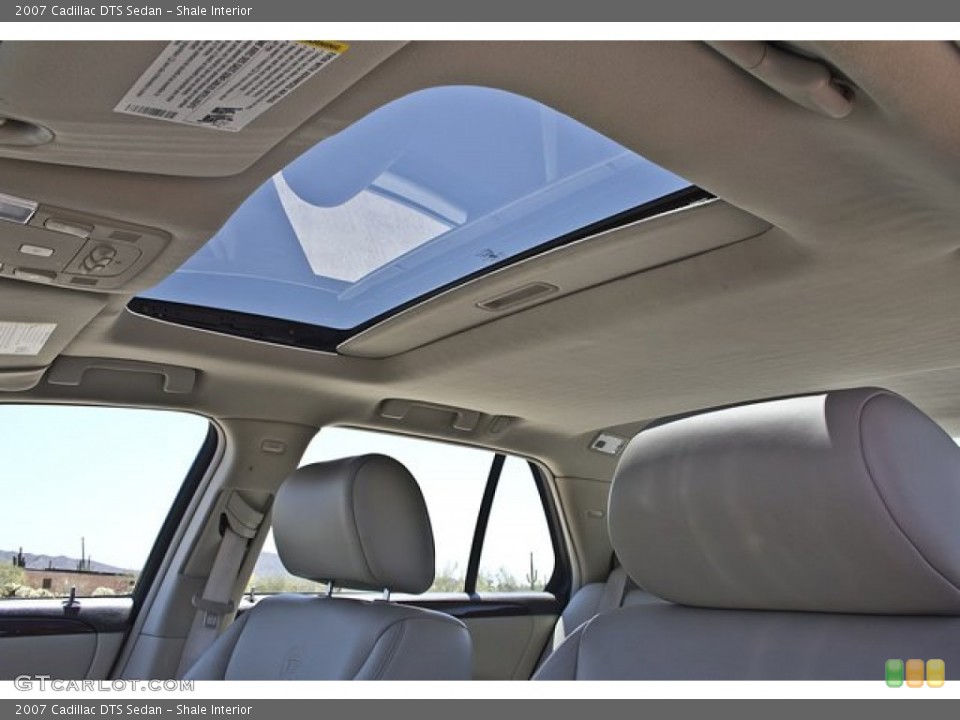 Shale Interior Sunroof for the 2007 Cadillac DTS Sedan #66758155