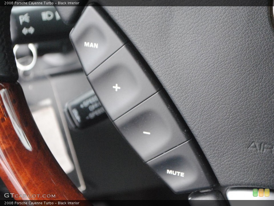 Black Interior Controls for the 2008 Porsche Cayenne Turbo #66766376