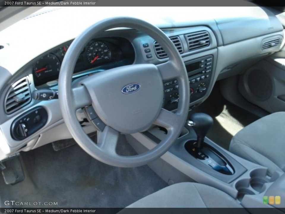 Medium/Dark Pebble Interior Photo for the 2007 Ford Taurus SE #66768910