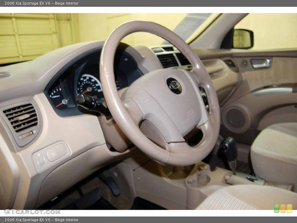 Beige Interior Photo for the 2006 Kia Sportage EX V6 #66778970