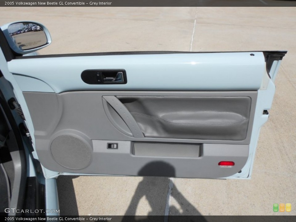 Grey Interior Door Panel for the 2005 Volkswagen New Beetle GL Convertible #66797026