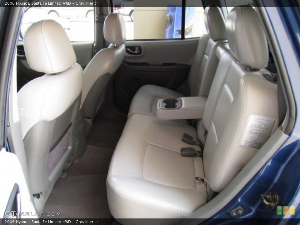 Gray Interior Rear Seat for the 2006 Hyundai Santa Fe Limited 4WD #66811628