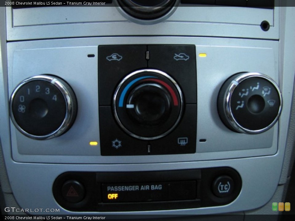 Titanium Gray Interior Controls for the 2008 Chevrolet Malibu LS Sedan #66829391