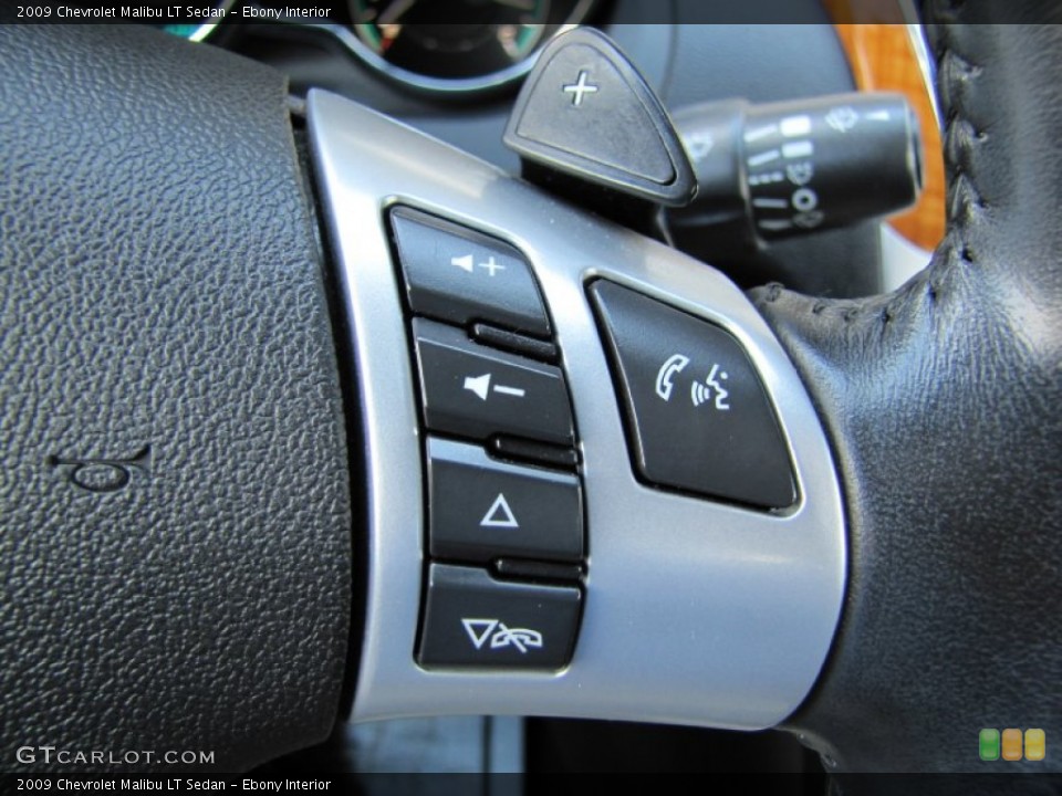 Ebony Interior Controls for the 2009 Chevrolet Malibu LT Sedan #66830066