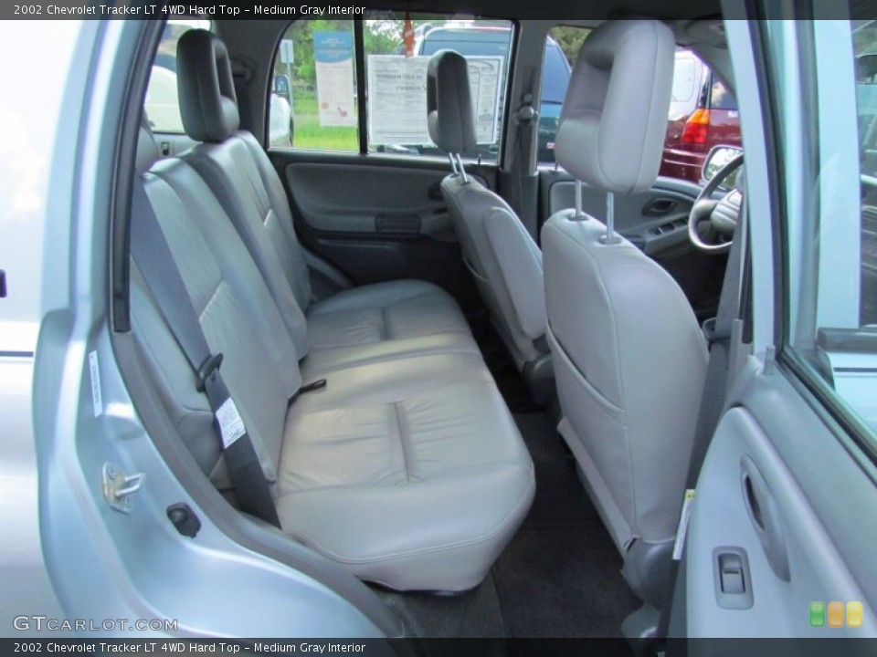 Medium Gray Interior Rear Seat for the 2002 Chevrolet Tracker LT 4WD Hard Top #66832670