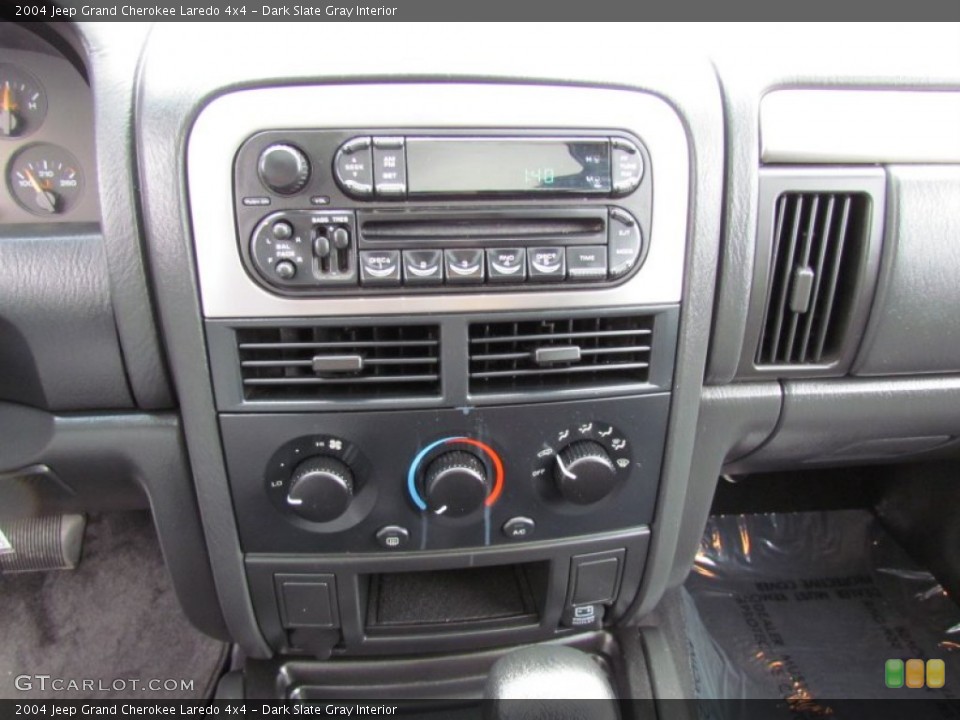 Dark Slate Gray Interior Controls for the 2004 Jeep Grand Cherokee Laredo 4x4 #66833966