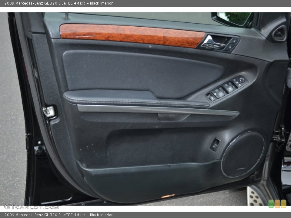 Black Interior Door Panel for the 2009 Mercedes-Benz GL 320 BlueTEC 4Matic #66846725