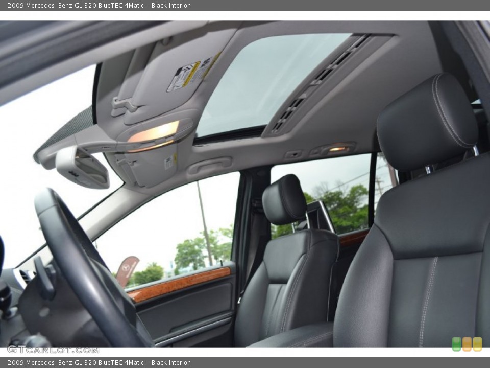 Black Interior Sunroof for the 2009 Mercedes-Benz GL 320 BlueTEC 4Matic #66846743