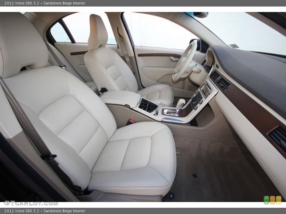 Sandstone Beige Interior Photo for the 2011 Volvo S80 3.2 #66847190