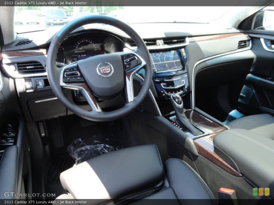 Jet Black Interior Dashboard for the 2013 Cadillac XTS Luxury AWD #66899530