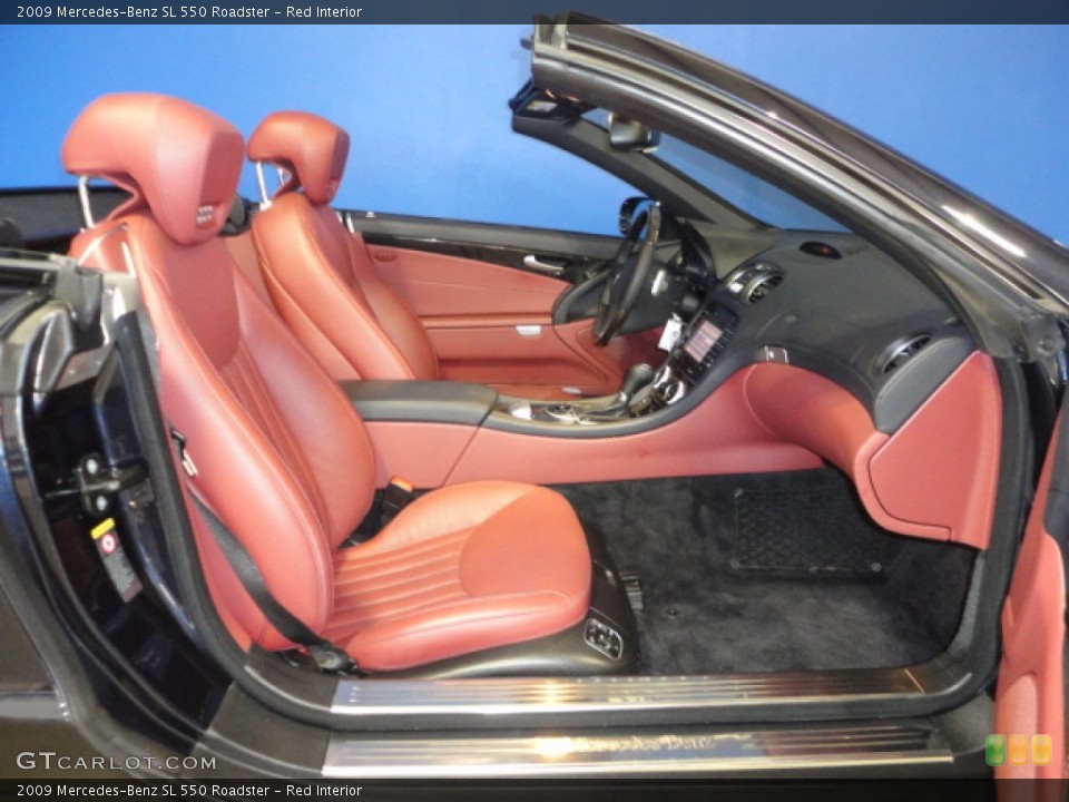 Red Interior Photo for the 2009 Mercedes-Benz SL 550 Roadster #66930532