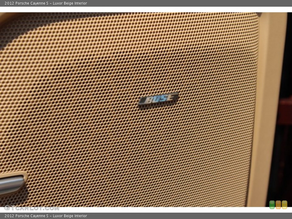 Luxor Beige Interior Audio System for the 2012 Porsche Cayenne S #66949964