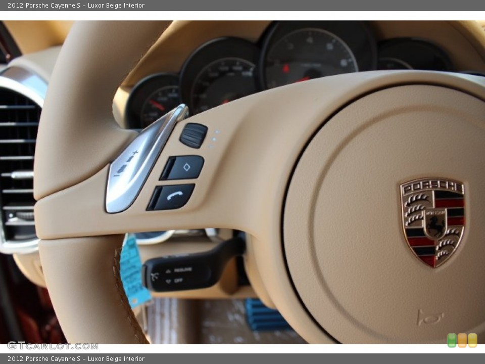 Luxor Beige Interior Controls for the 2012 Porsche Cayenne S #66949988