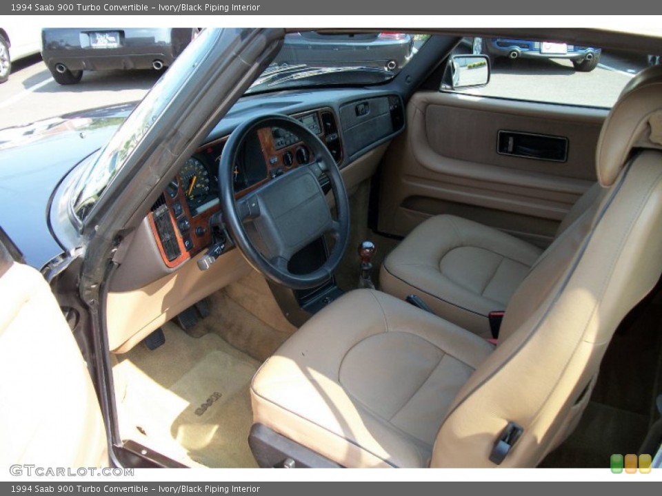 Ivory/Black Piping Interior Photo for the 1994 Saab 900 Turbo Convertible #66957955