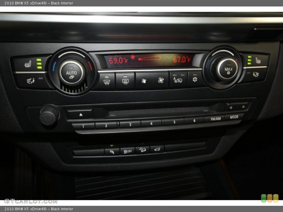 Black Interior Controls for the 2010 BMW X5 xDrive48i #66964846