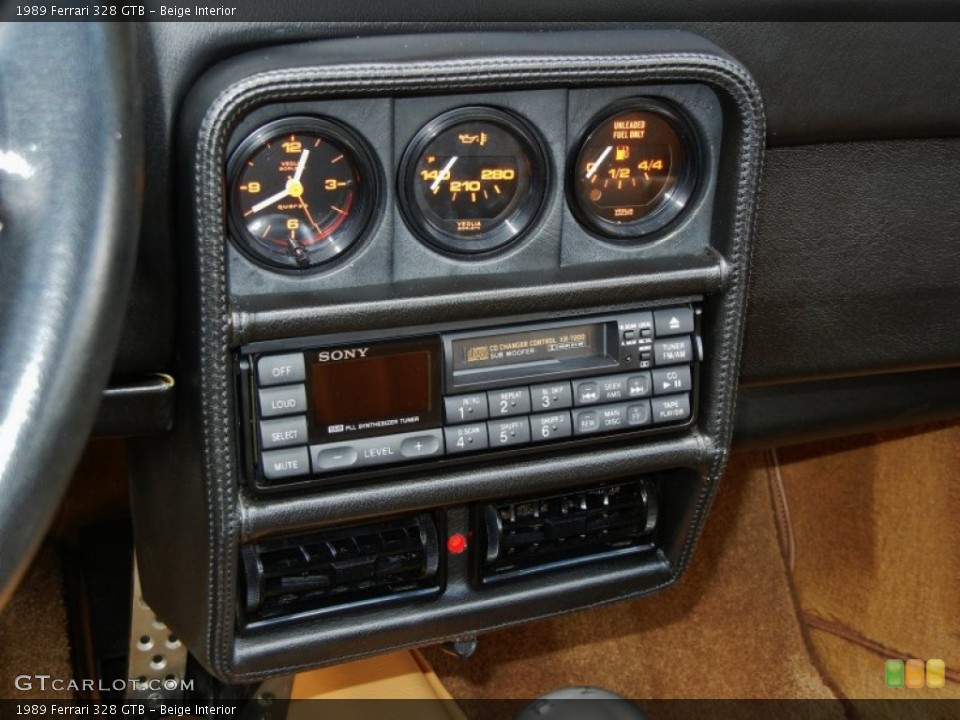Beige Interior Controls for the 1989 Ferrari 328 GTB #66970774