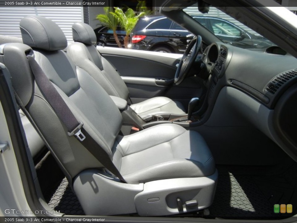 Charcoal Gray Interior Photo for the 2005 Saab 9-3 Arc Convertible #66983509