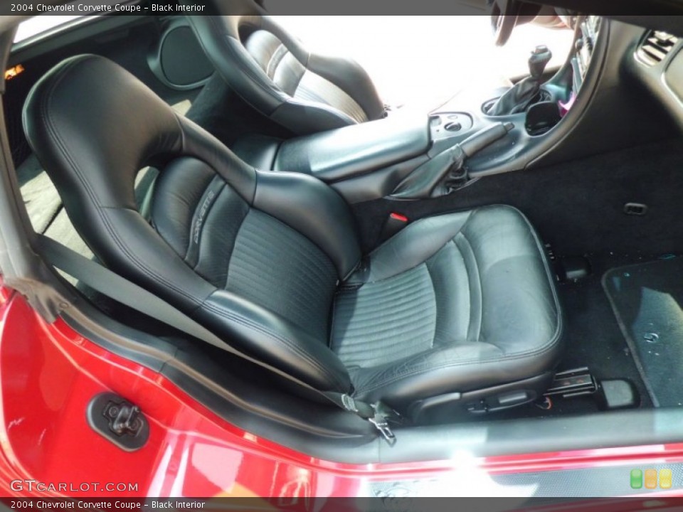Black Interior Photo for the 2004 Chevrolet Corvette Coupe #66989611