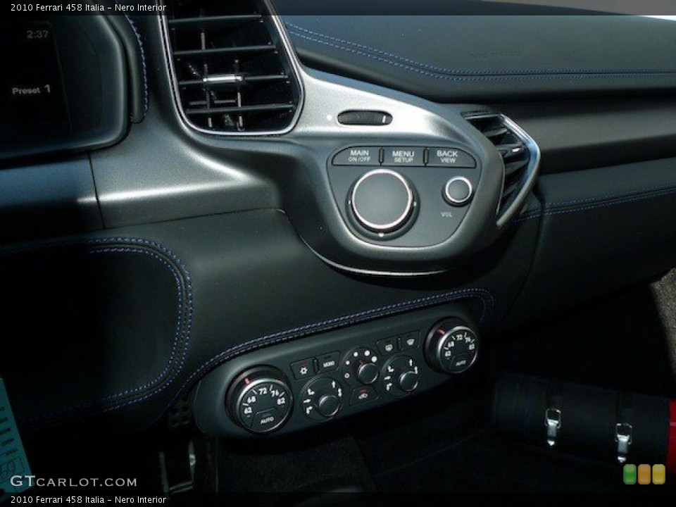 Nero Interior Controls for the 2010 Ferrari 458 Italia #67000987