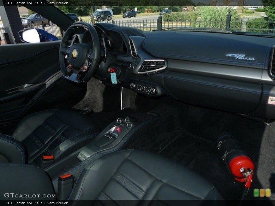 Nero Interior Dashboard for the 2010 Ferrari 458 Italia #67001005