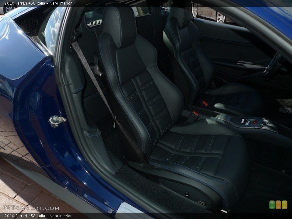 Nero Interior Photo for the 2010 Ferrari 458 Italia #67001023