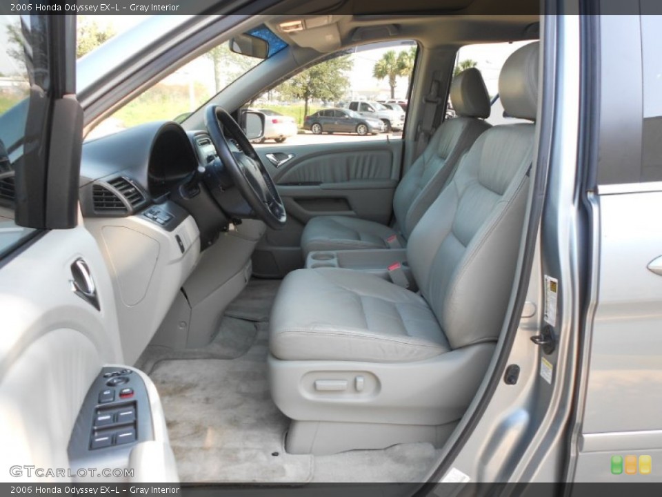 Gray Interior Photo for the 2006 Honda Odyssey EX-L #67039491