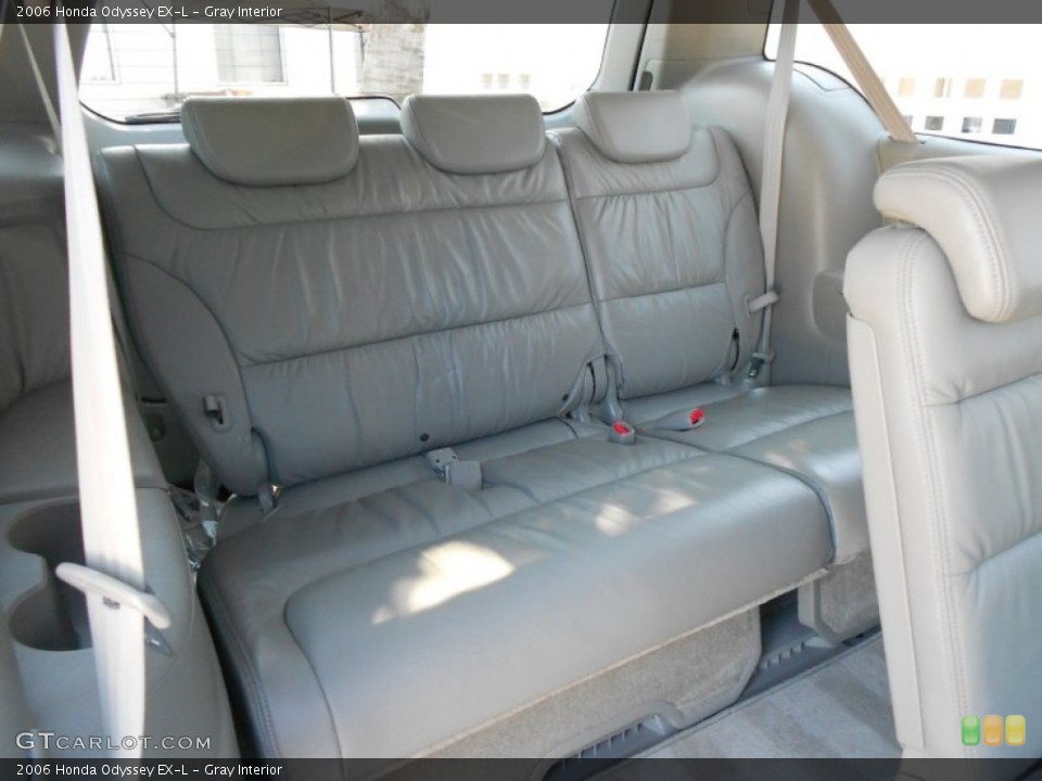 Gray Interior Rear Seat for the 2006 Honda Odyssey EX-L #67039542
