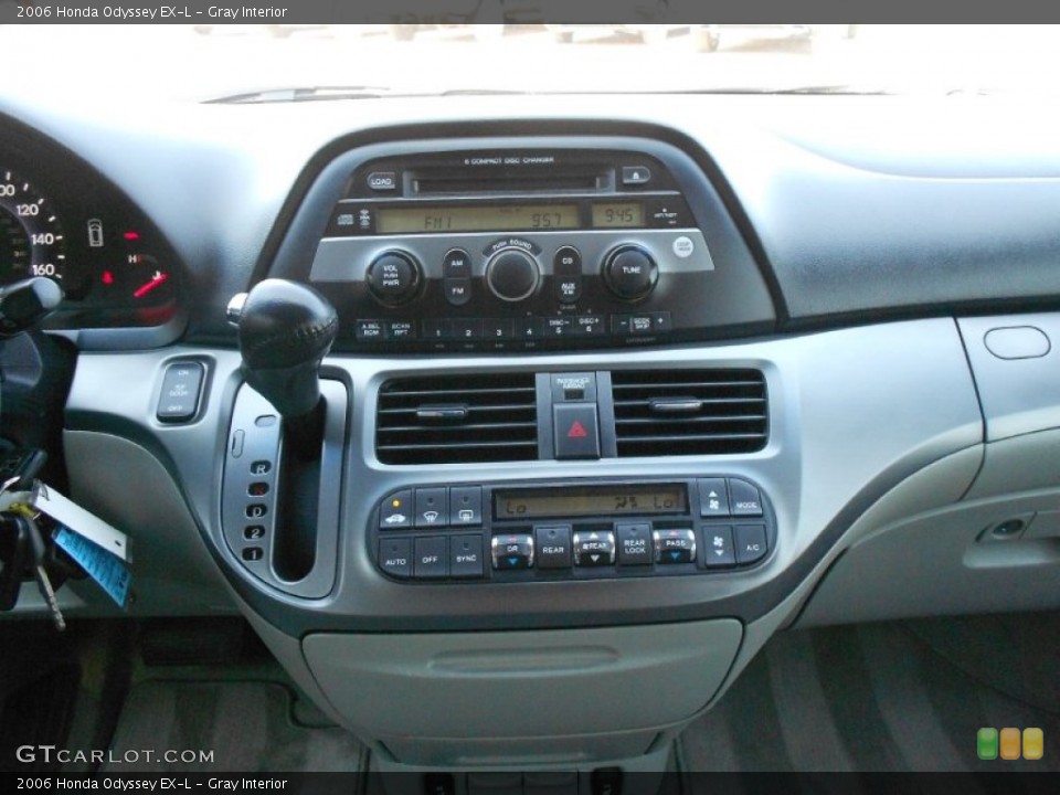 Gray Interior Controls for the 2006 Honda Odyssey EX-L #67039571