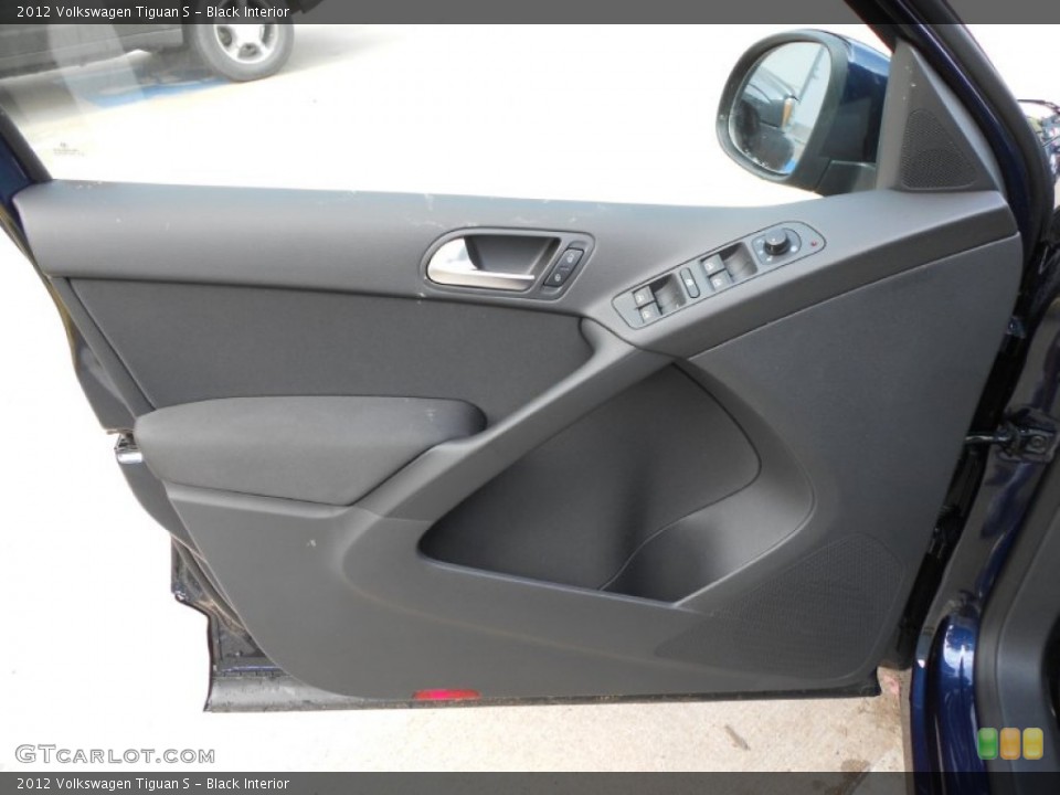 Black Interior Door Panel for the 2012 Volkswagen Tiguan S #67039719
