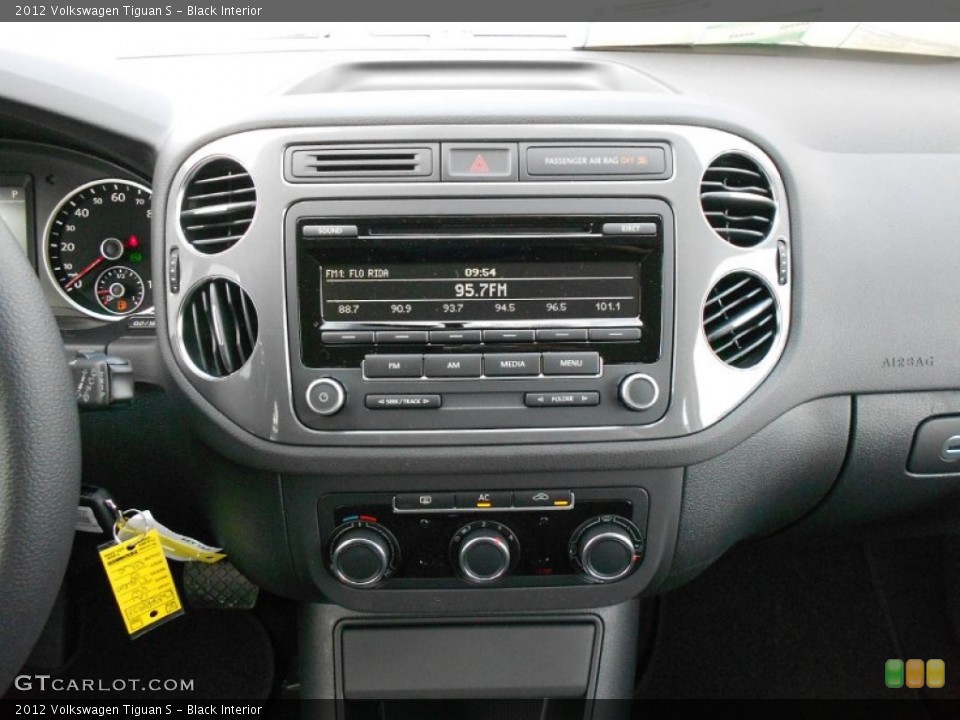 Black Interior Controls for the 2012 Volkswagen Tiguan S #67039788
